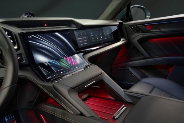 Porsche預告Cayenne Electric「未來座艙」！超大曲面螢幕進駐 20789