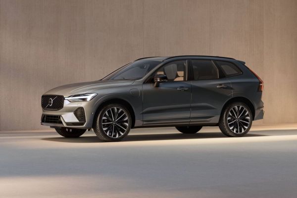 Volvo預告小改XC60、EX30 Cross Country與EX90明年登台 20878