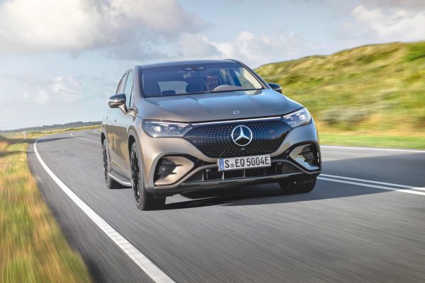 賓士新年式EQE SUV動力小漲、S-Class新增夜色運動套件！ 20931