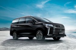 荷包君免驚！11月MG HS最高享12萬購車金、還有輕鬆貸+美腿按摩機 20932