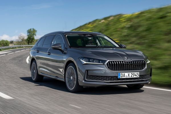 保發中心曝Skoda Superb Combi L&K有望上市、開價193.8萬？ 20948