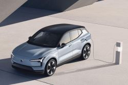 Volvo 12月主打買車低月付 EX30還送保養+延保 21073