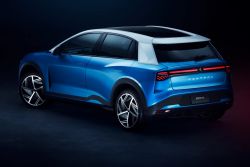 Foxtron品牌正式出發！首發車款Bria三車型89.9萬起上市 21146